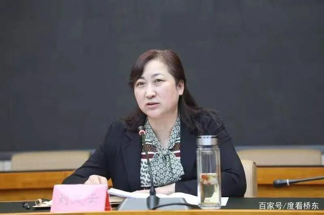 刘凤云,刘凤云个人资料简介-第2张图片 刘凤云,刘凤云个人资料简介-第2张图片